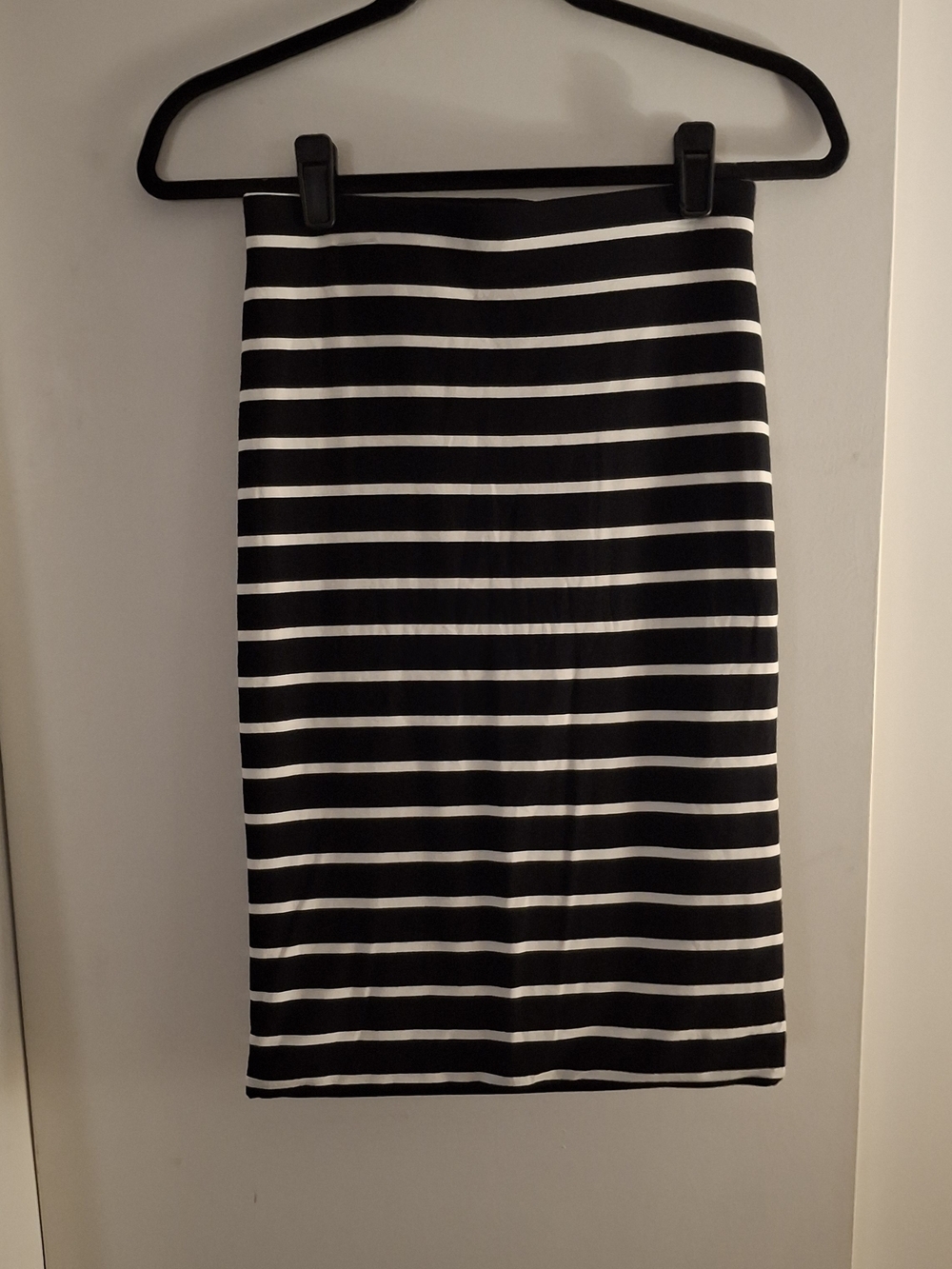 a new day Women's Black and White Horizontal Stripe Pencil Skirt
